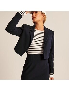 Abercrombie Navy Blue Women's Cropped Blazer XS